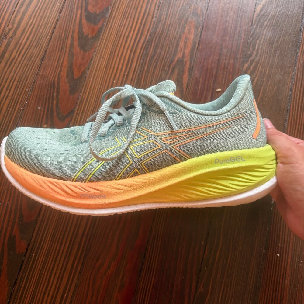 Asics Women's Gel Cumulus 26 Running Shoes 7.5